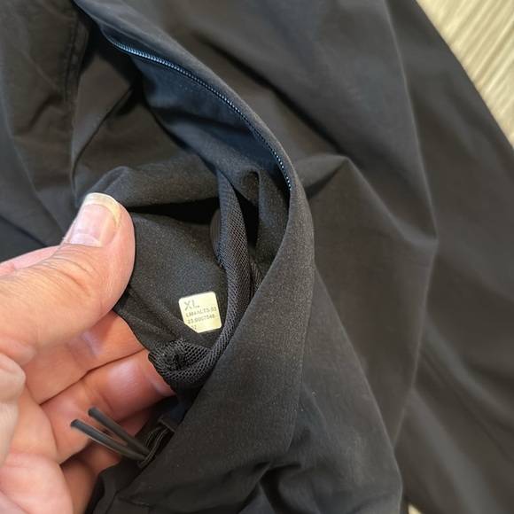 Lululemon Expeditionist (I think ) Jacket - Picture 13 of 13